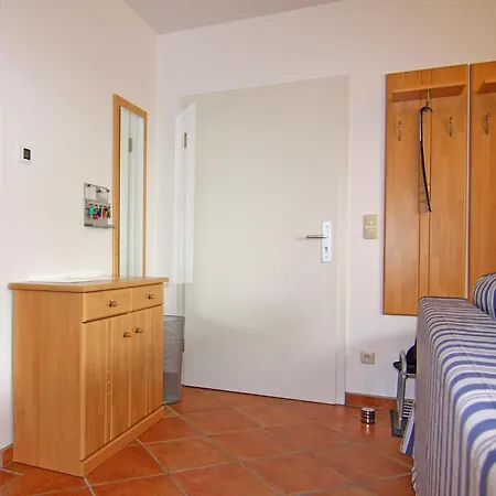 Apartment, * Trassenheide